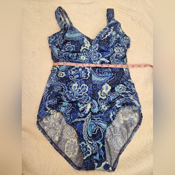 Rose.Marie.Reid 1 Piece Swimsuit Floral Print Size 12 - Picture 10 of 13